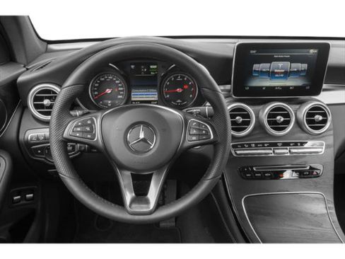 Used 2019 Mercedes-Benz GLC 350e 4MATIC w/ Premium Package image 7