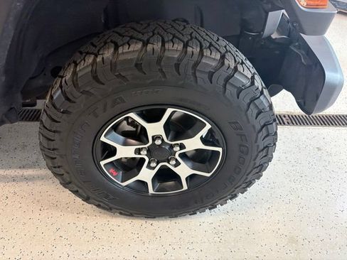 Used 2021 Jeep Wrangler Unlimited Rubicon AWD/4WD image 12