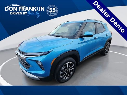 New 2025 Chevrolet TrailBlazer LT w/ Convenience Package image 1