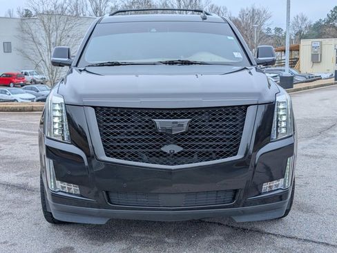 Used 2020 Cadillac Escalade ESV Platinum w/ Escalade Sport Edition image 2