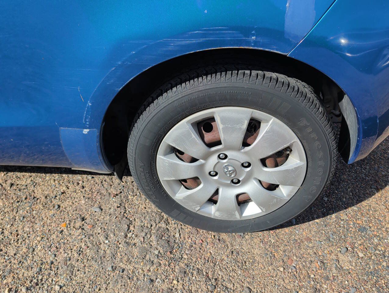 Used 2008 Toyota Yaris 2-Door Hatchback FWD image 10