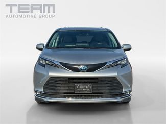 Used 2024 Toyota Sienna XLE video 2