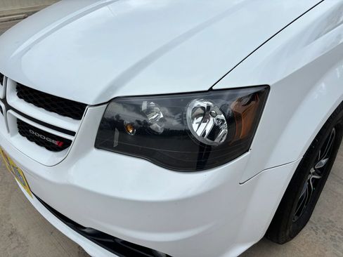 Used 2019 Dodge Grand Caravan GT FWD image 43