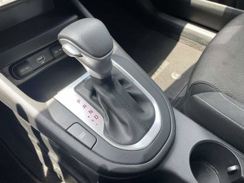 Certified 2022 Kia Forte LXS FWD image 31
