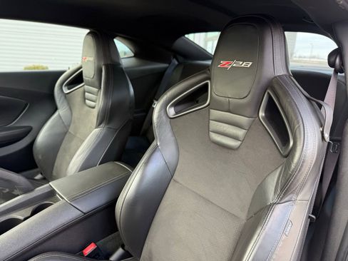 Used 2014 Chevrolet Camaro Z/28 image 35