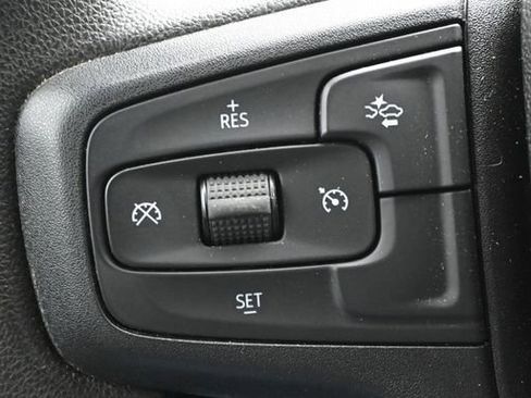Used 2023 Chevrolet Silverado 1500 Custom Trail Boss AWD/4WD image 17