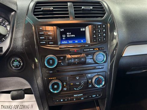 Used 2016 Ford Explorer XLT AWD/4WD image 17