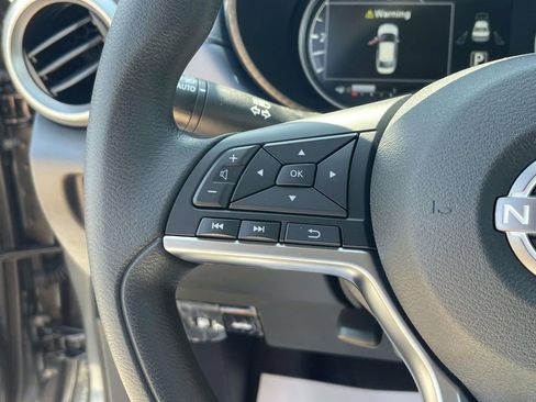 New 2025 Nissan Versa SV w/ Trunk Package image 21