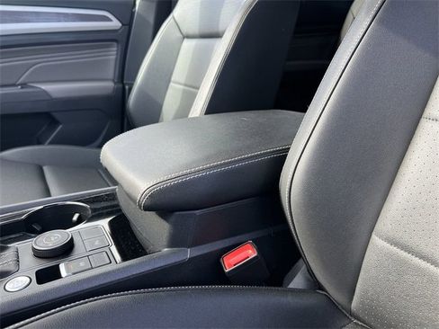 Used 2023 Volkswagen Atlas SE w/ Panoramic Sunroof Package image 20