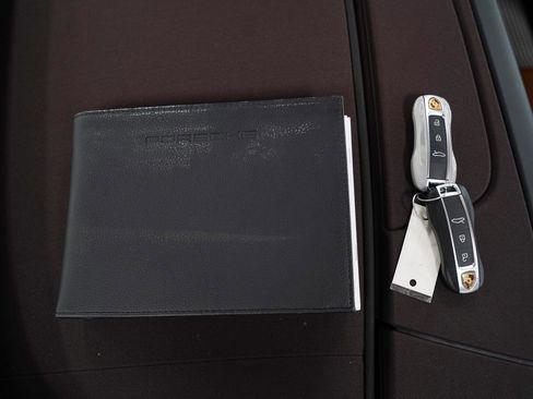 Used 2024 Porsche 911 Turbo S image 39