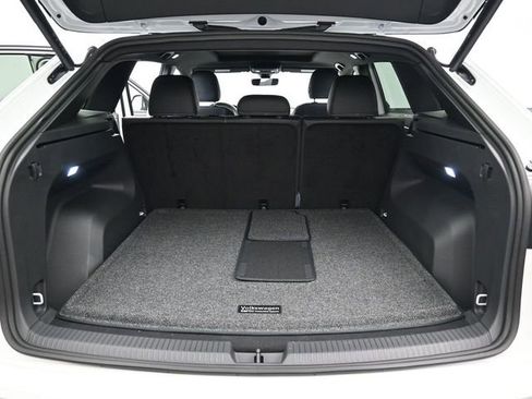 New 2026 Volkswagen Atlas Cross Sport SE AWD/4WD image 12