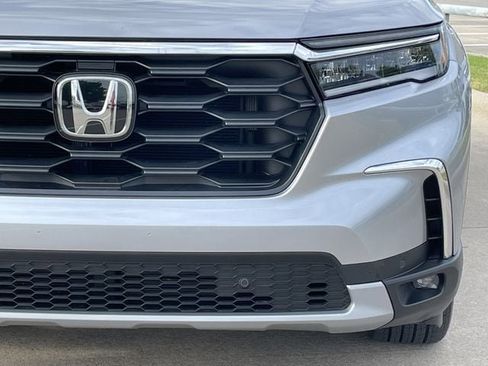 Certified 2025 Honda Pilot EX-L image 7