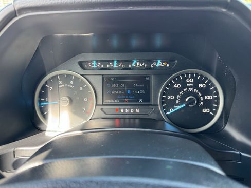 Used 2019 Ford F150 XLT w/ Equipment Group 302A Luxury AWD/4WD image 13