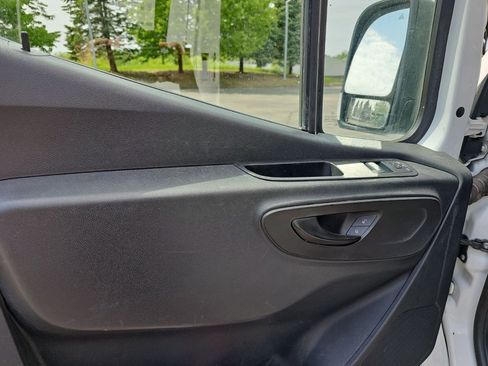 Used 2019 Mercedes-Benz Sprinter 2500 image 19
