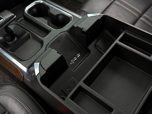 Used 2022 Chevrolet Silverado 1500 High Country w/ High Country Premium Package image 28