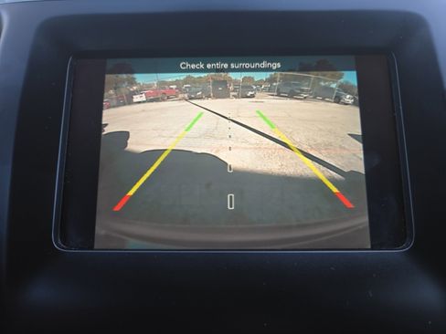 Used 2020 Jeep Cherokee Latitude Plus image 14