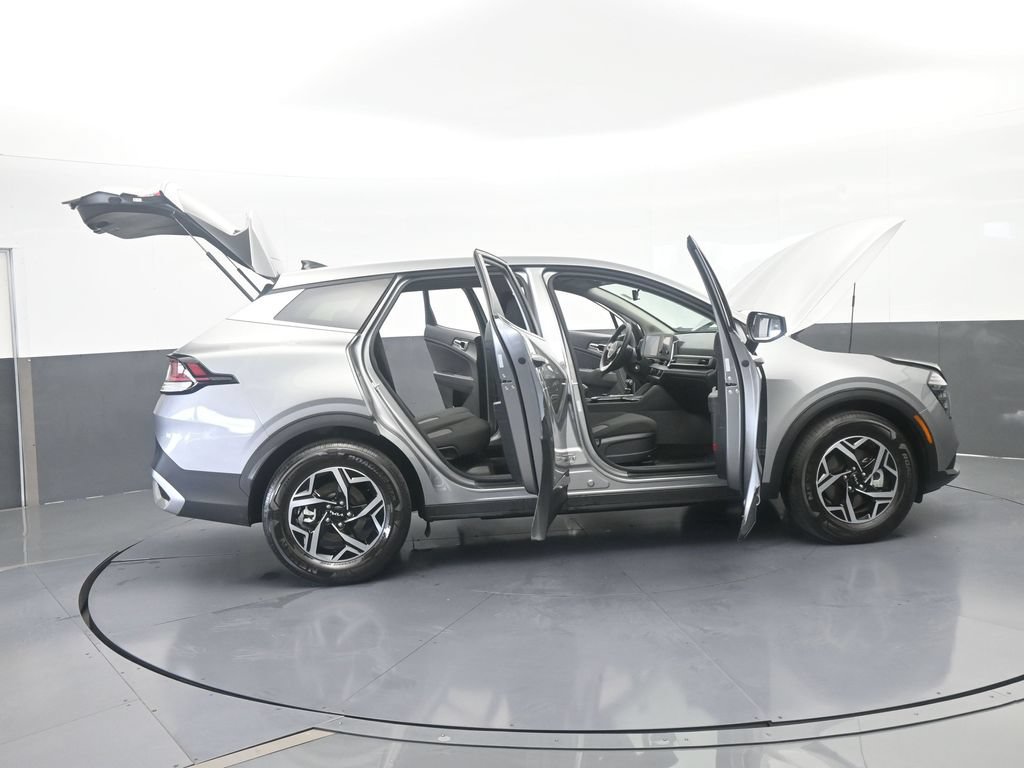 Used 2025 Kia Sportage LX FWD image 69