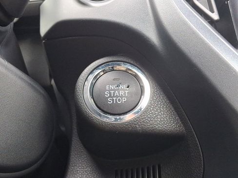 Certified 2025 Subaru Forester Limited image 27