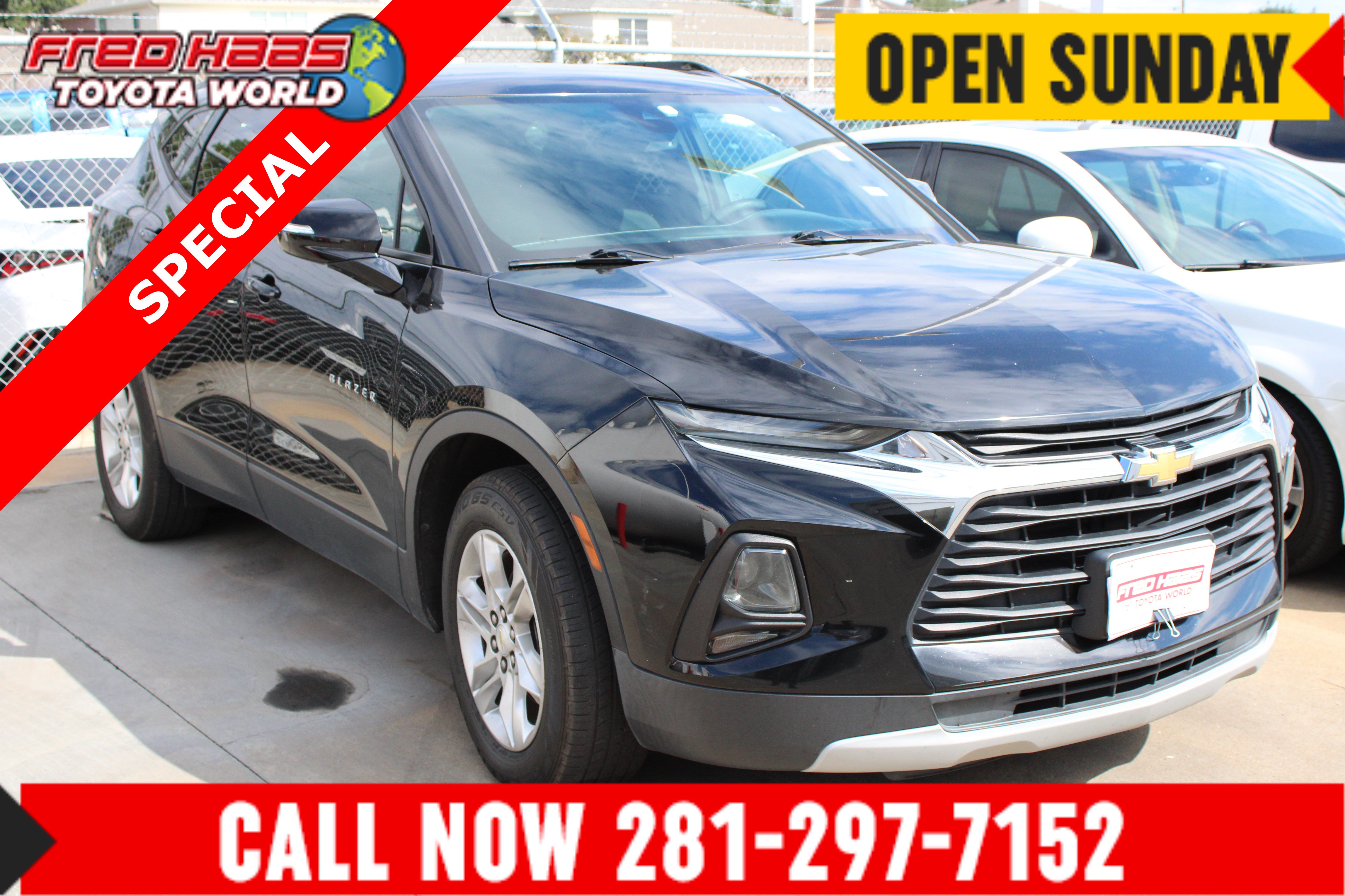 Used 2021 Chevrolet Blazer LT FWD image 1