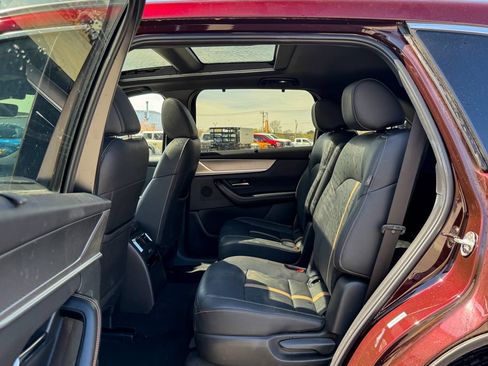 Used 2024 MAZDA CX-90 Plug-In Hybrid w/ Premium Plus AWD/4WD image 23