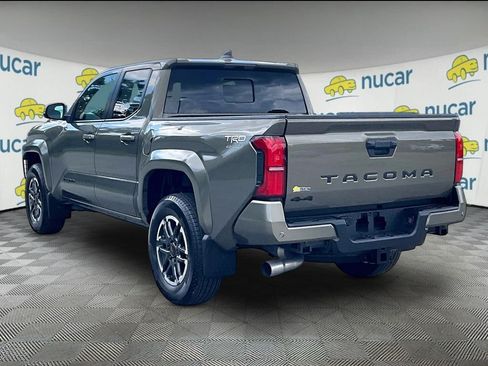 Used 2026 Toyota Tacoma TRD Sport w/ TRD Sport Upgrade Package AWD/4WD image 4