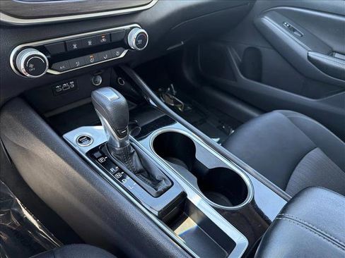 Used 2024 Nissan Altima 2.5 SV image 21