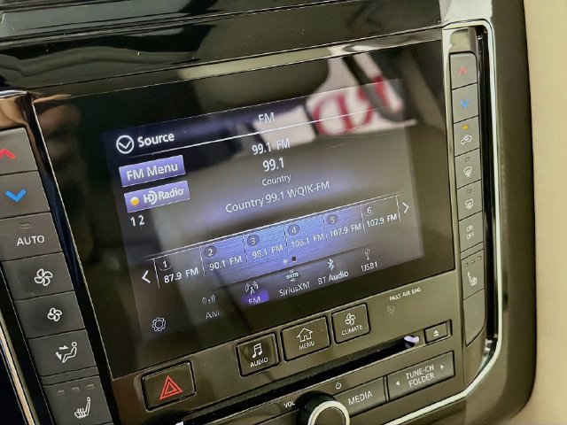 Used 2021 INFINITI QX80 Luxe w/ All-Season Package RWD image 18