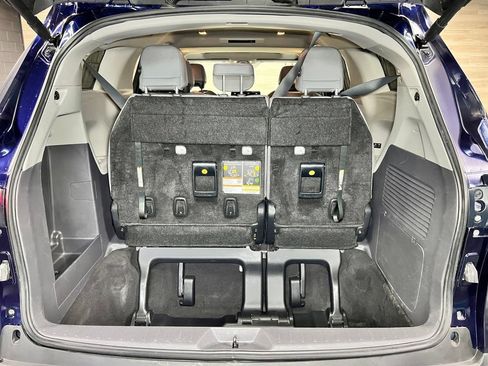 Used 2023 Toyota Sienna Limited AWD/4WD image 20