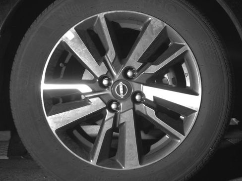 Used 2025 Nissan Versa SV FWD image 13
