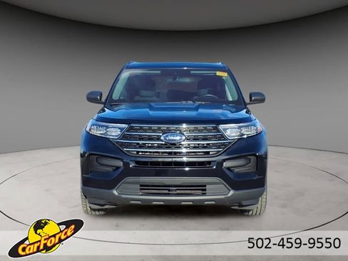 Used 2022 Ford Explorer XLT image 15