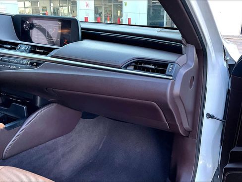 Used 2019 Lexus ES 350 w/ Accessory Package 2 image 16