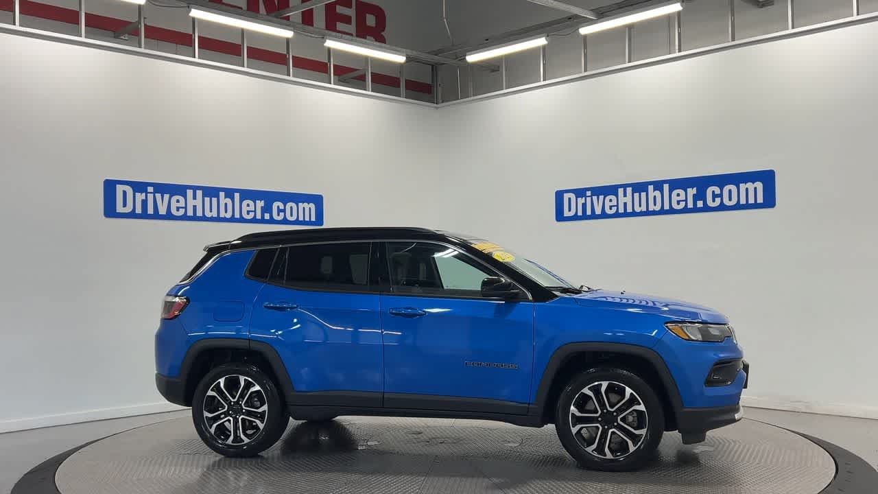 Used 2023 Jeep Compass Limited AWD/4WD image 3