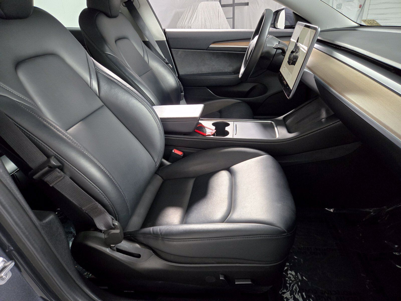 Used 2023 Tesla Model 3 Standard Range RWD image 3