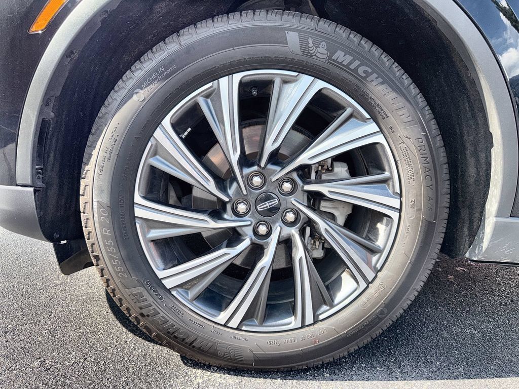 Certified 2026 Lincoln Aviator 2WD image 19