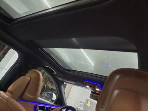 Used 2025 Mercedes-Benz E 350 Sedan image 37