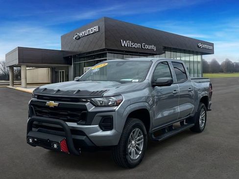 Used 2025 Chevrolet Colorado LT AWD/4WD image 1