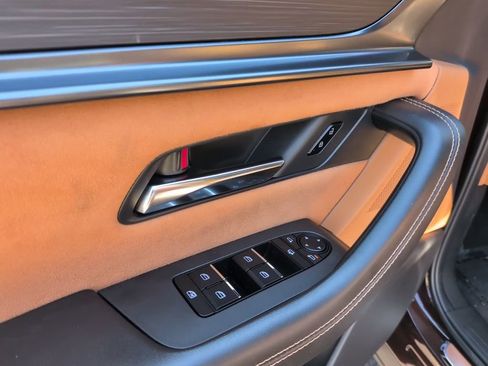 Certified 2025 MAZDA CX-90 3.3 Turbo S w/ Premium Plus image 12