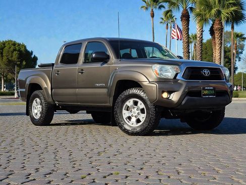 Used 2013 Toyota Tacoma 4x4 Double Cab image 2