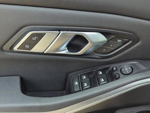 Used 2021 BMW 330i xDrive Sedan image 11