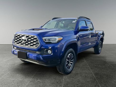 Used 2023 Toyota Tacoma TRD Sport image 3