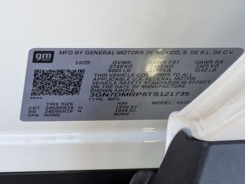 Used 2026 Chevrolet Equinox EV LT FWD image 36