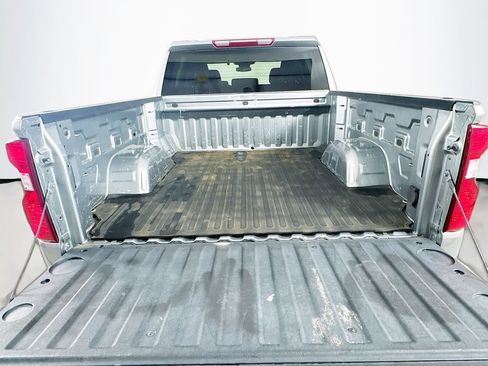 Used 2023 Chevrolet Silverado 1500 LT RWD image 30