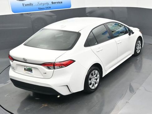 Used 2025 Toyota Corolla LE image 24