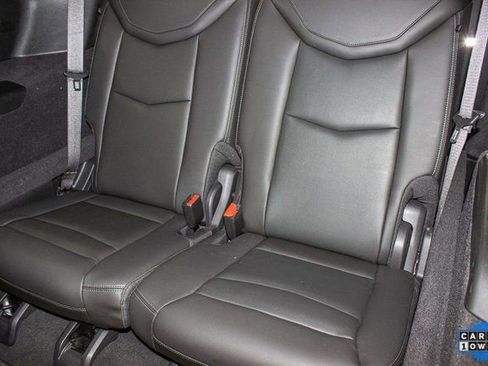 Used 2025 Cadillac XT6 Premium Luxury image 20