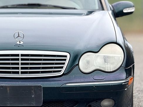Used 2003 Mercedes-Benz C 240 Sedan image 12