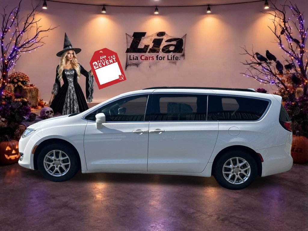 Certified 2020 Chrysler Pacifica Touring FWD image 8