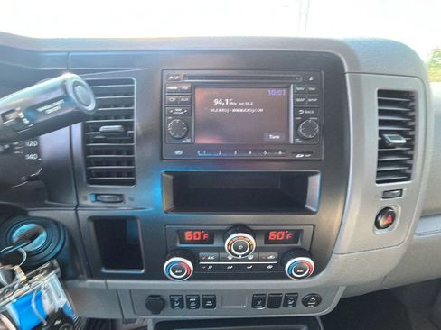 Used 2014 Nissan NV 3500 SL w/ Technology Package RWD image 21