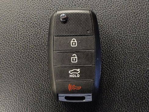 Used 2020 Kia Optima LX FWD image 32