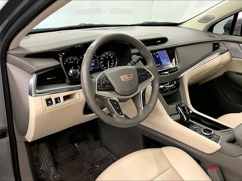 Used 2024 Cadillac XT5 Premium Luxury FWD image 16