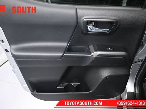 Used 2023 Toyota Tacoma TRD Sport AWD/4WD image 24